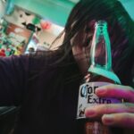 cenit_alejandra está tomando Corona en Gato negro/ León de los Aldama, Guanajuato - México